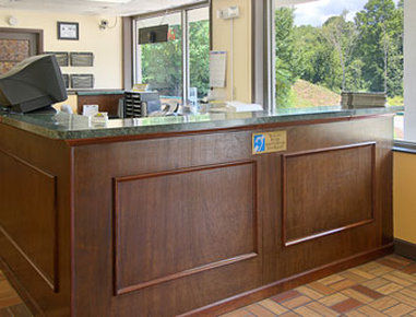 Hotel Days By Wyndham Asheville West Candler